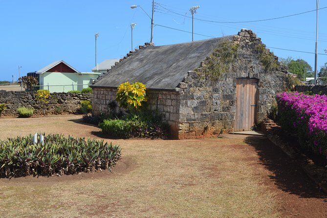 Highlights of Tobago Tour - Plymouth and Fort James: The mystery tombstone stop plus 17th-century ruins